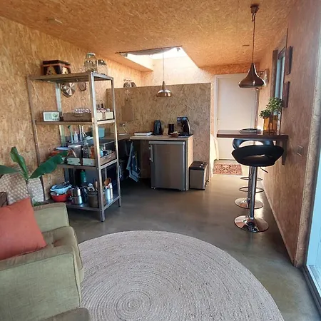 Hut-spot, Comfortabel Houten Tuinhuis * Oud Ade
