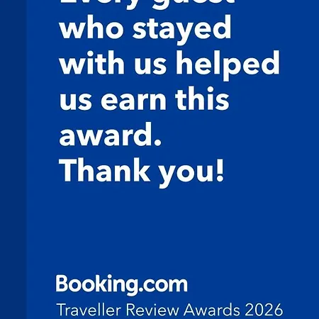 Hut-spot, Comfortabel Houten Tuinhuis Nyaraló Oud Ade