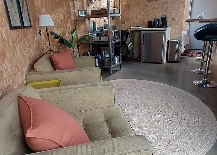 Hut-spot, Comfortabel Houten Tuinhuis Oud Ade