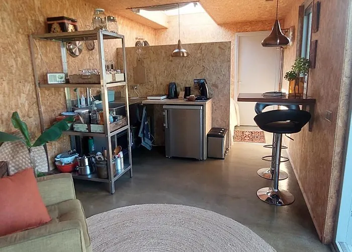 Hut-spot, Comfortabel Houten Tuinhuis * Oud Ade