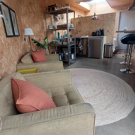 Hut-spot, Comfortabel Houten Tuinhuis Oud Ade
